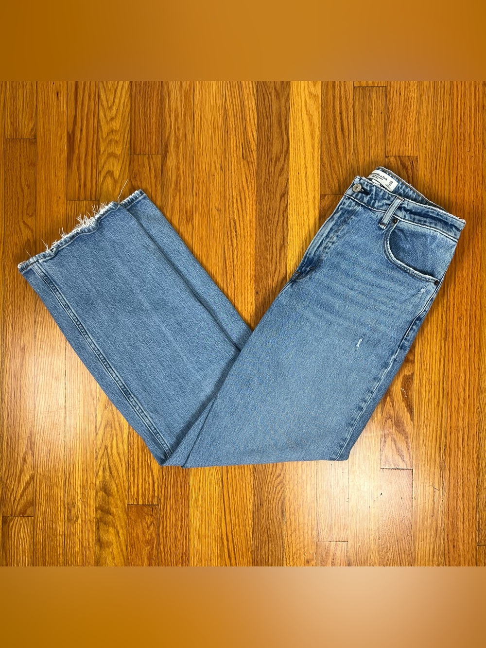 Abercrombie & Fitch Curve Love The 90's Relaxed High Rise Jean